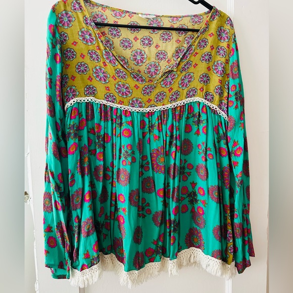 Natural Life Long Sleeve Top with Fringe - Picture 1 of 1